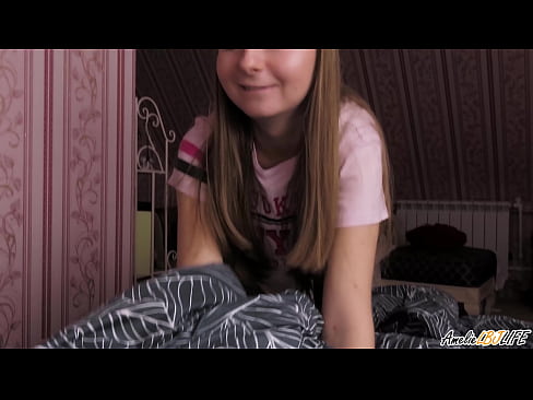 ❤️ Blondinė giliai čiulpia savo BFF ir gauna spermos į burną Kokybiškas seksas prie mūsų ️❤